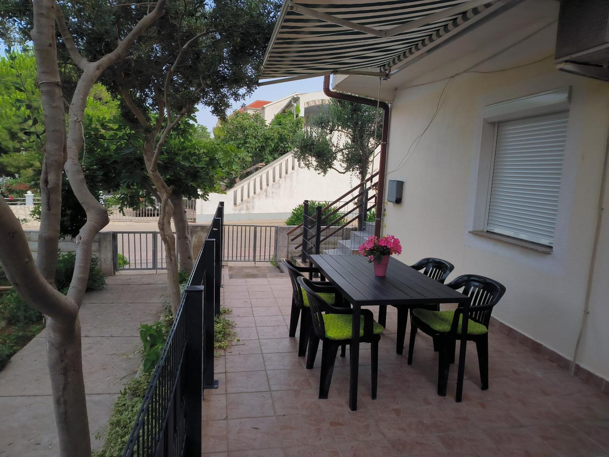 Apartments Orlic Povljana Exterior photo